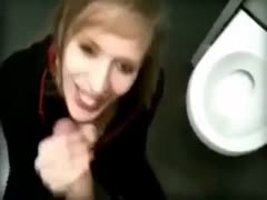 After delivering an excellent head, the cute brunette wanted to consume cum.
